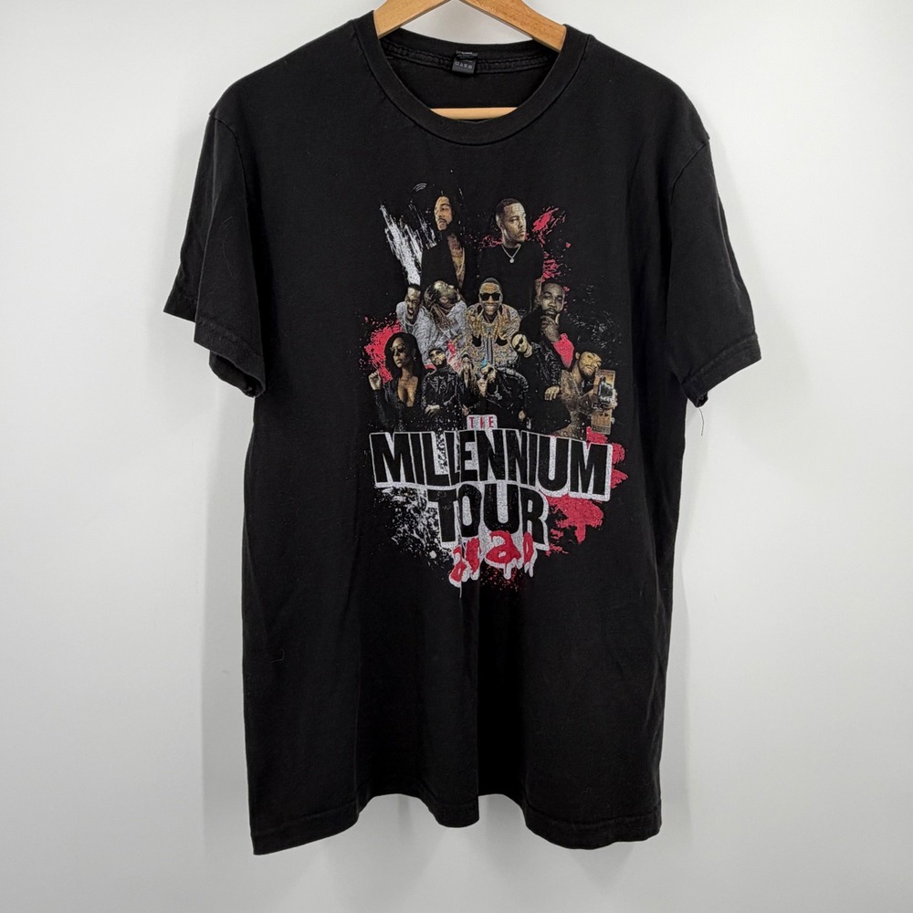 Tultex The Millennium Tour 2020 Graphic T-Shirt Mens Large Black Omarion Bow Wow